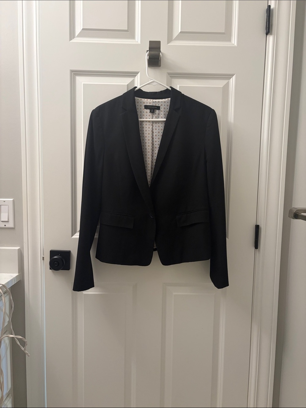 Ann Taylor Black Tailored Women's Blazer
